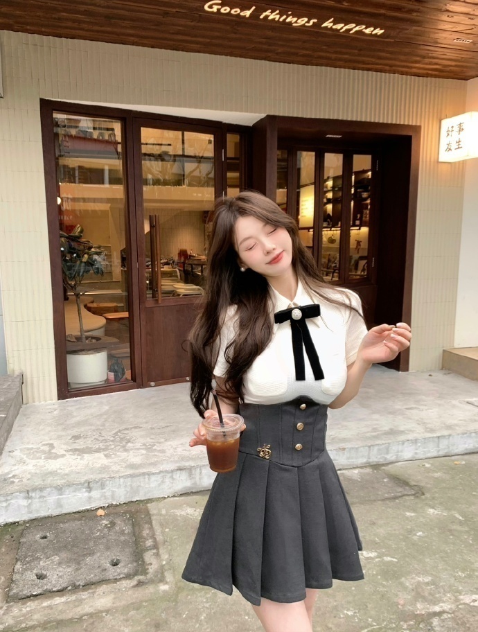 等餐时 · 现实题材